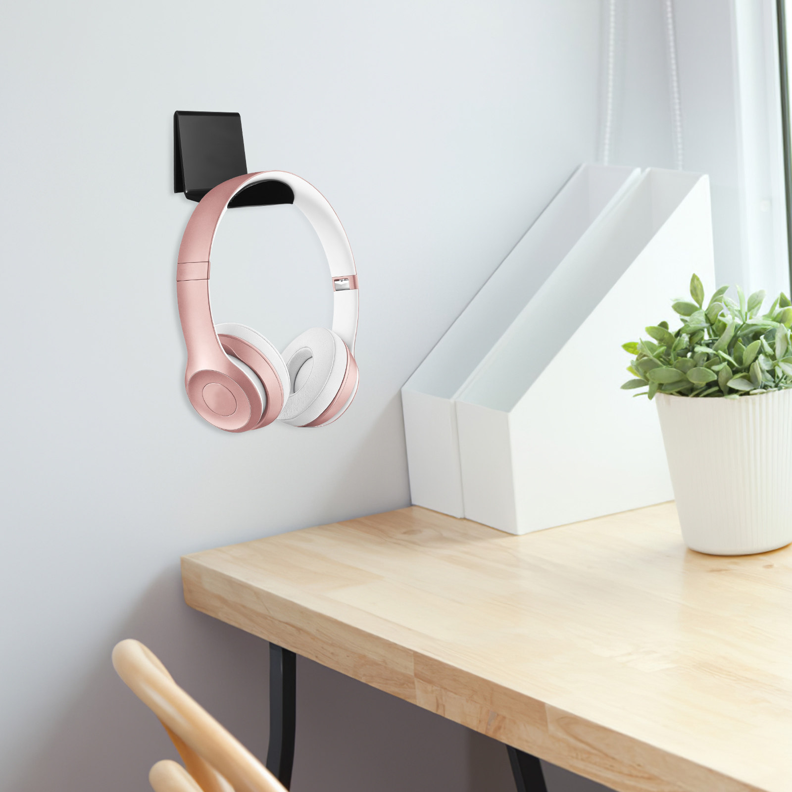 قطعتان من حامل سماعات الرأس ال - مراجعة Desk Setup Headphones وسعره